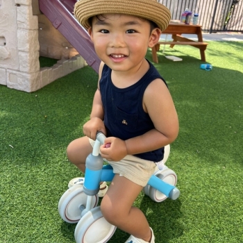Toddler independently playing at Lifetime Montessori School 